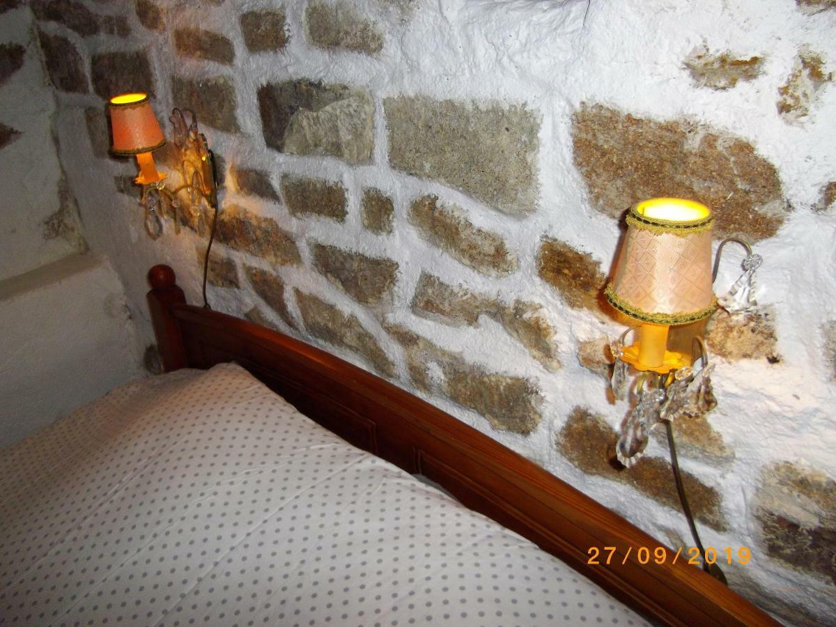 Dependance Du Moulin Galuzot Bed & Breakfast Saint-Vallier  Екстериор снимка